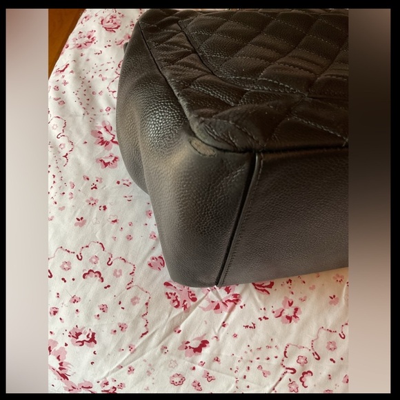 Chanel Tote - Picture 9 of 13